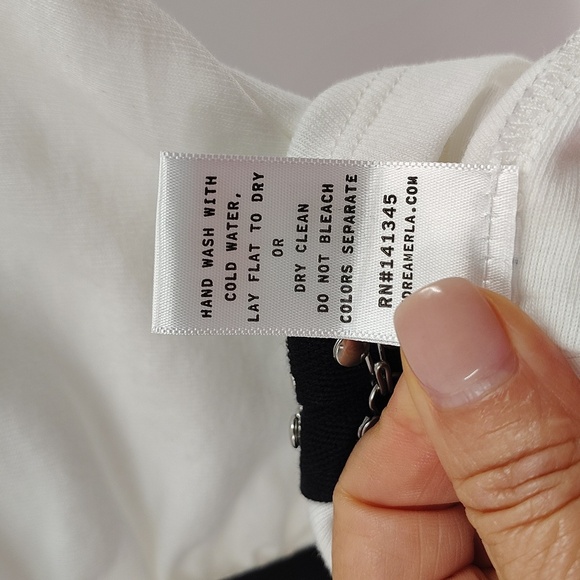 Daydreamer Hook Eye Cropped Tee White Black Size Large Short Sleeve Stretch - Picture 9 of 10